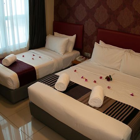 Prince33 Hotel Джохор-Бару Экстерьер фото