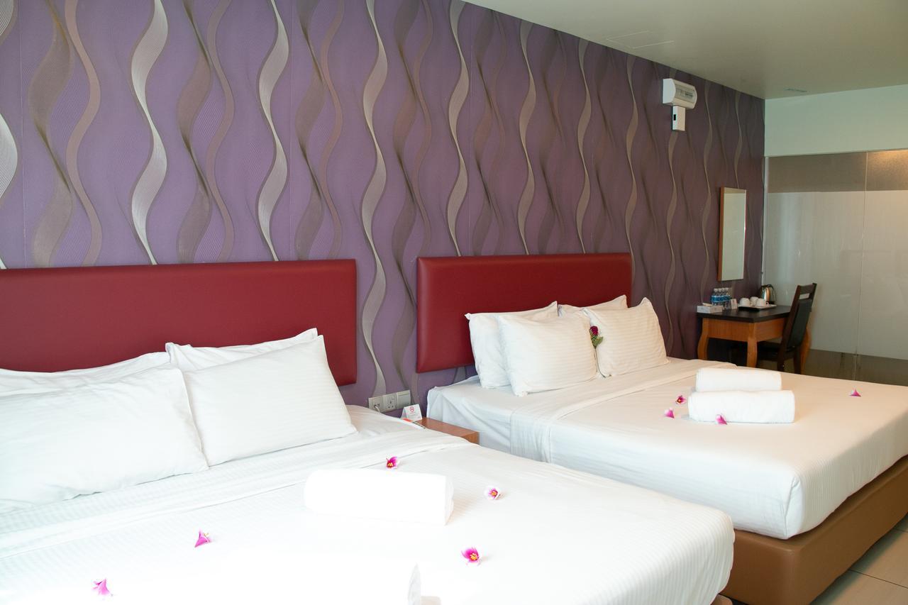 Prince33 Hotel Джохор-Бару Экстерьер фото