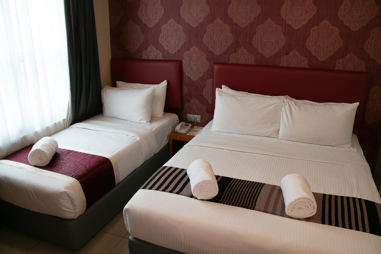 Prince33 Hotel Джохор-Бару Экстерьер фото